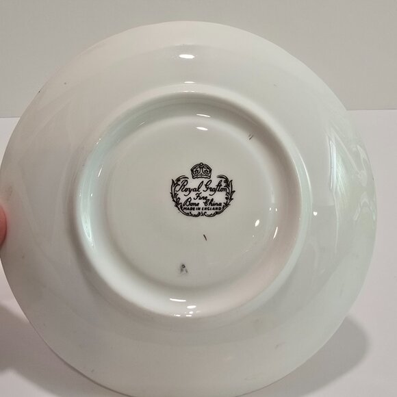 Royal Grafton - Vintage Teacup & Saucer Set, Bone China, Orchard Fruit on Pink - Picture 5 of 5